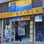 A Best Reisen Utazási Iroda Kft. Madách téri bezárt kirendeltsége 2013. augusztus 16-tól felfüggesztette utazási tevékenységét. (MTI Fotó: Kovács Attila)