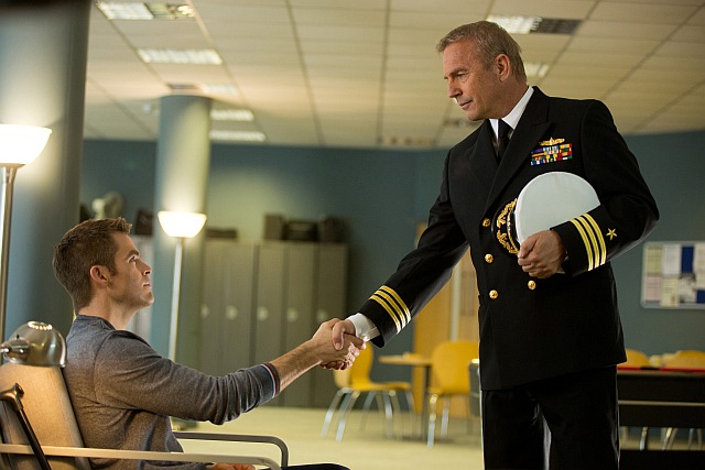 Chris Pine játssza Jack Ryan szerepét, a pereskedésre sem képes Kevin Costner alakítja Harpert a JACK RYAN című szuperprodukcióban