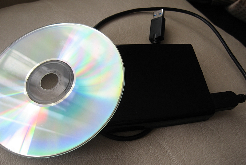 Adatmentés - hordozható merevlemez, DVD, vagy CD?  Melyikbe bízhatok?
