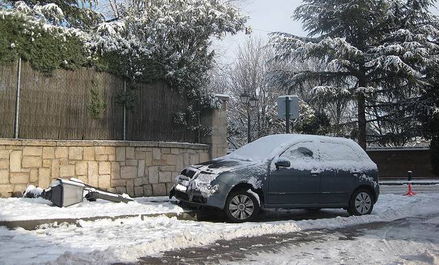 Közlekedésbiztonság Ez a jármű a közlekedésbiztonság szempontjából megfelelően volt felkészítve a téli időjárásra?