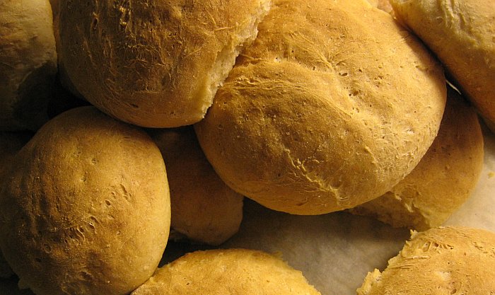 A képne a megsült svéd zsemle látható A képne a megsült svéd zsemle látható: kaporral, krémsajttal készítve!