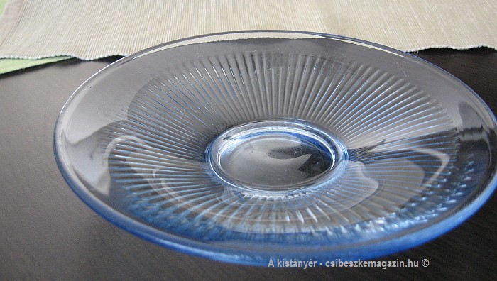 Kistányér - semmi különös