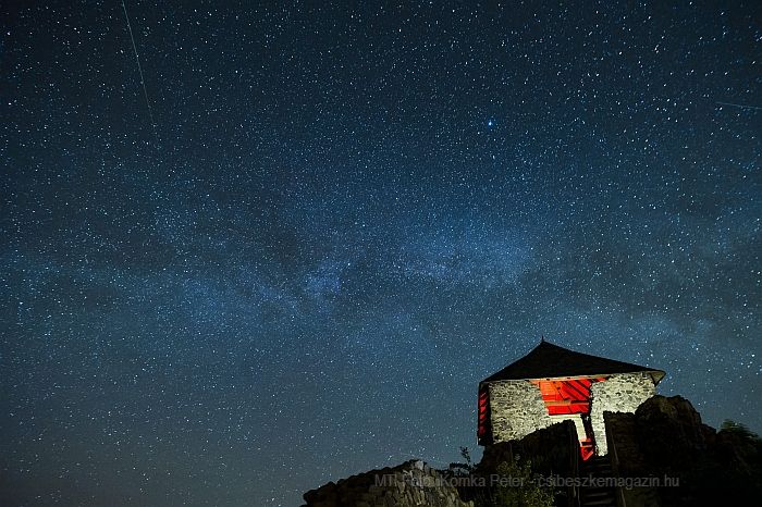 Meteor fotó - Salgótarján Fotó: meteor Salgótarján felett