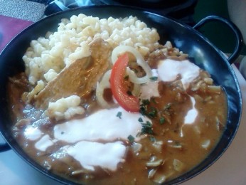 Bakonyi sertésborda receptje a Csibészke magazinban Bakonyi sertésborda galuskával