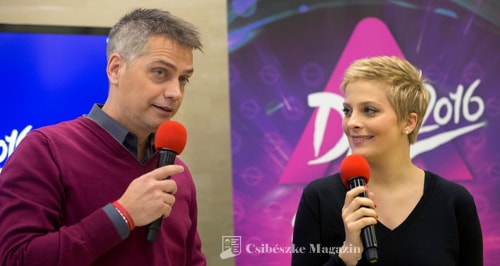 A Dal 2016 két műsorvezetője