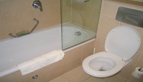 Beépített WC tartály szerelés